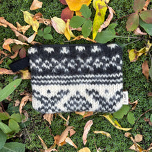 Load image into Gallery viewer, The Birch, Flat Zip Pouch - Jordyn
