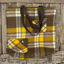 Load image into Gallery viewer, Lillooet, Lumber Duff Oversize Tote Bag
