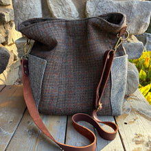 Load image into Gallery viewer, Ben Becula, Compass Bag - large
