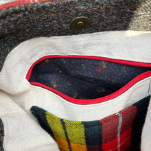 Load image into Gallery viewer, Treshanish, Compass Bag - small
