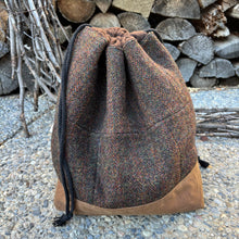 Load image into Gallery viewer, Drawstring Project Bag, large - Raining
