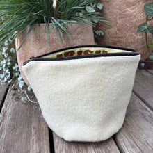 Load image into Gallery viewer, Quarry Pouch - Beefy, Large
