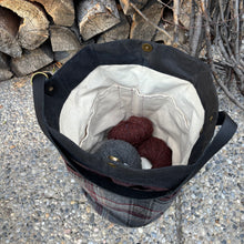 Load image into Gallery viewer, Naito Bucket Bag - Chandon, Large
