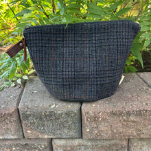 Load image into Gallery viewer, Quarry Pouch, large - Tubby
