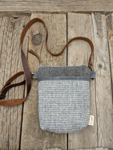 Load image into Gallery viewer, Brazeau - Essential Pouch
